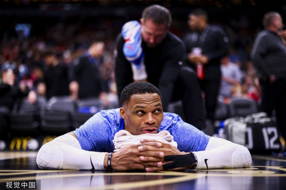 密集防守时 密集防守时