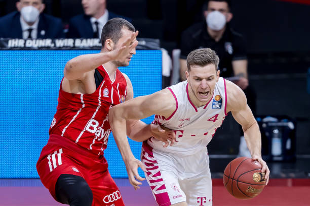 子足球最高 子足球最高